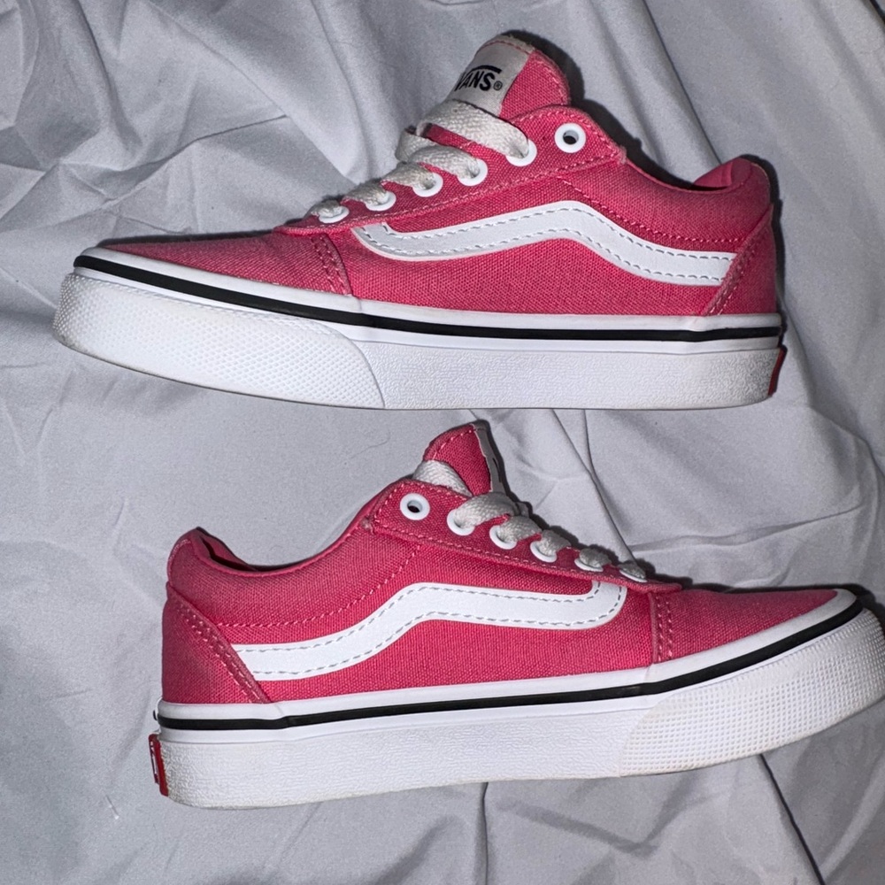 Vans Fuchsia and White Low-Top Sneakers